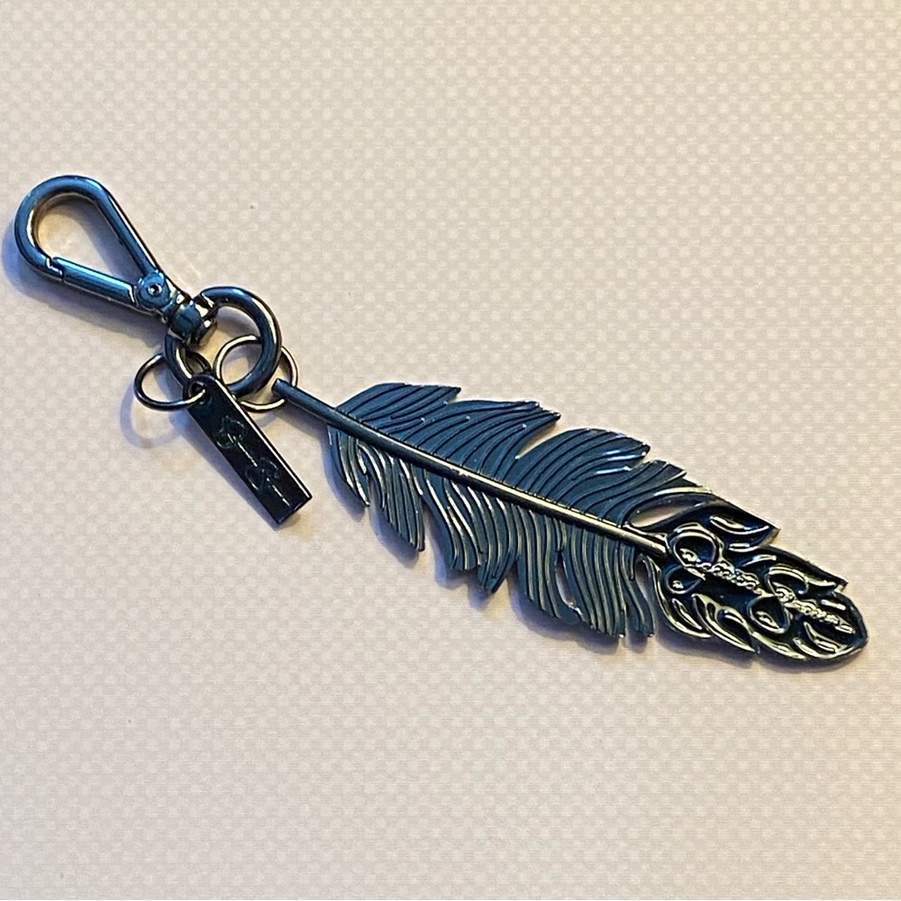 JESSICA SIMPSON GUNMETAL BAG CHARM